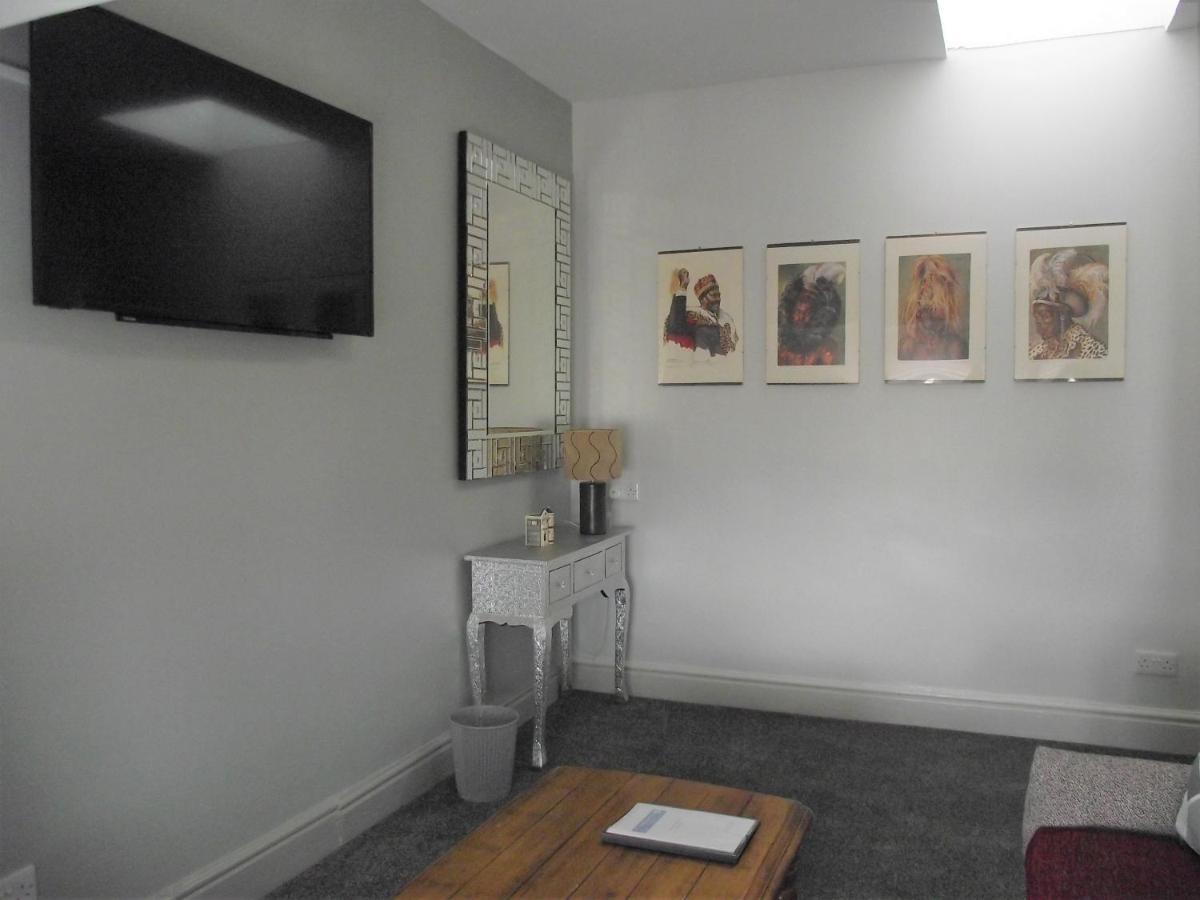 Seahawk Holiday Apartments Cleveleys Bagian luar foto