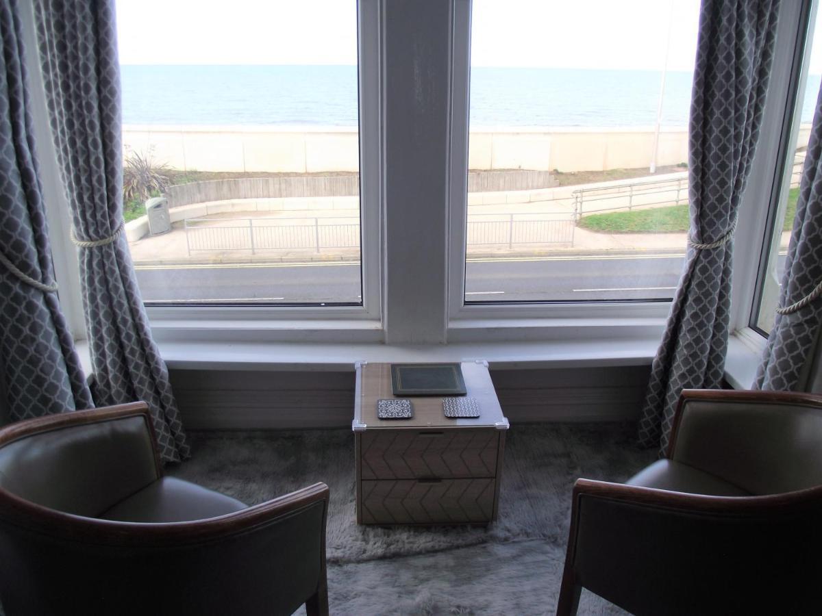 Seahawk Holiday Apartments Cleveleys Bagian luar foto