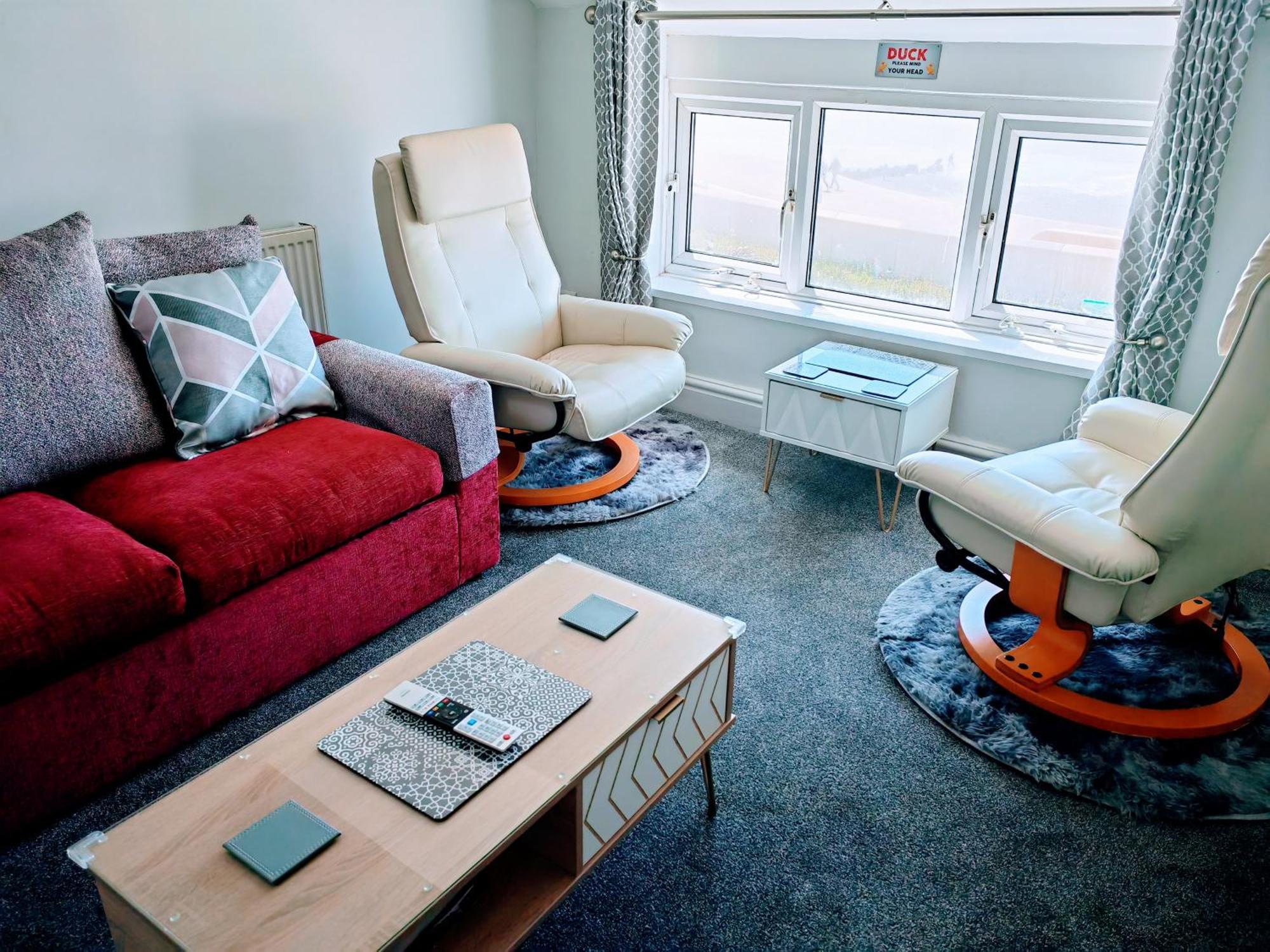 Seahawk Holiday Apartments Cleveleys Bagian luar foto