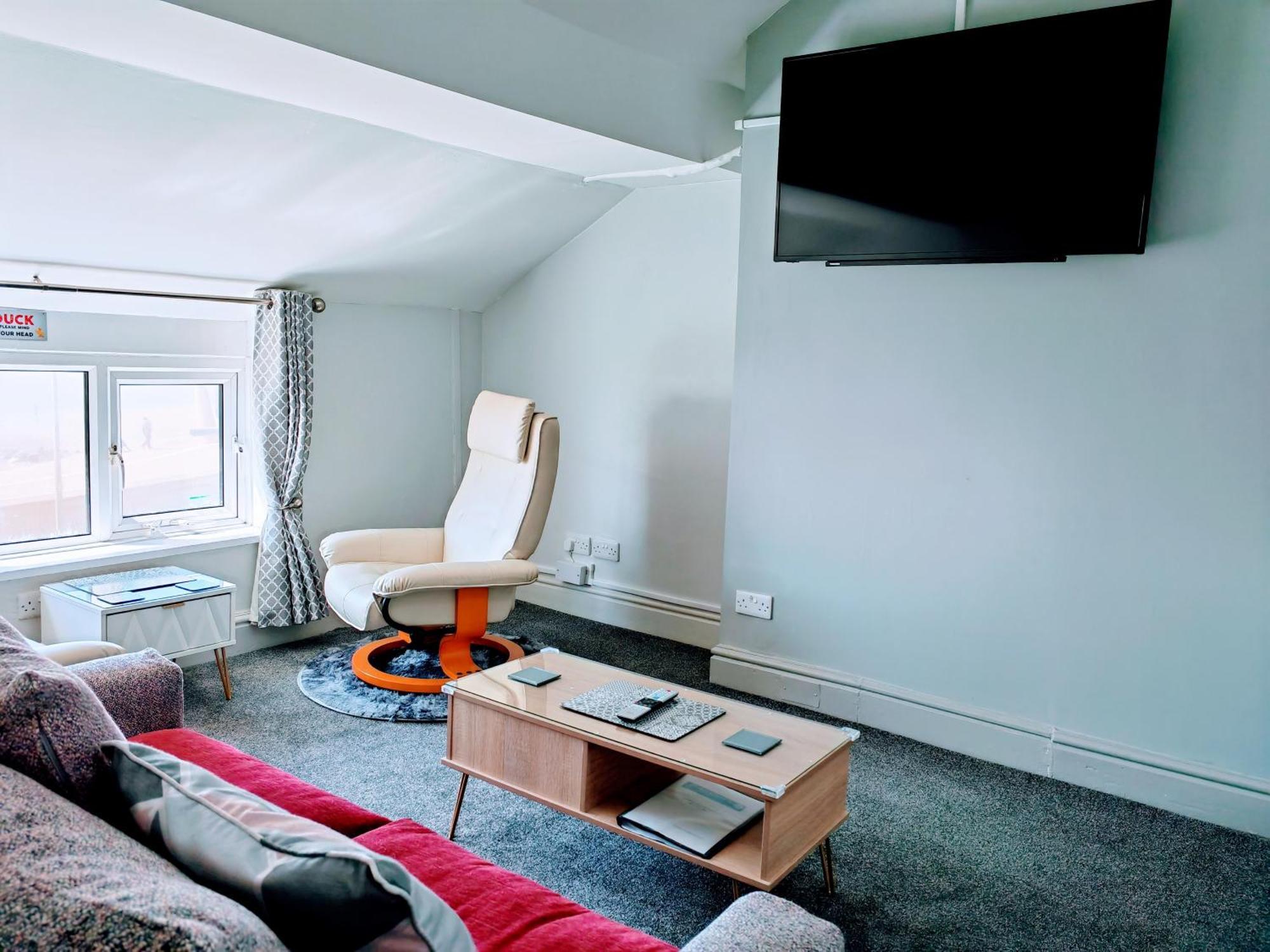Seahawk Holiday Apartments Cleveleys Bagian luar foto