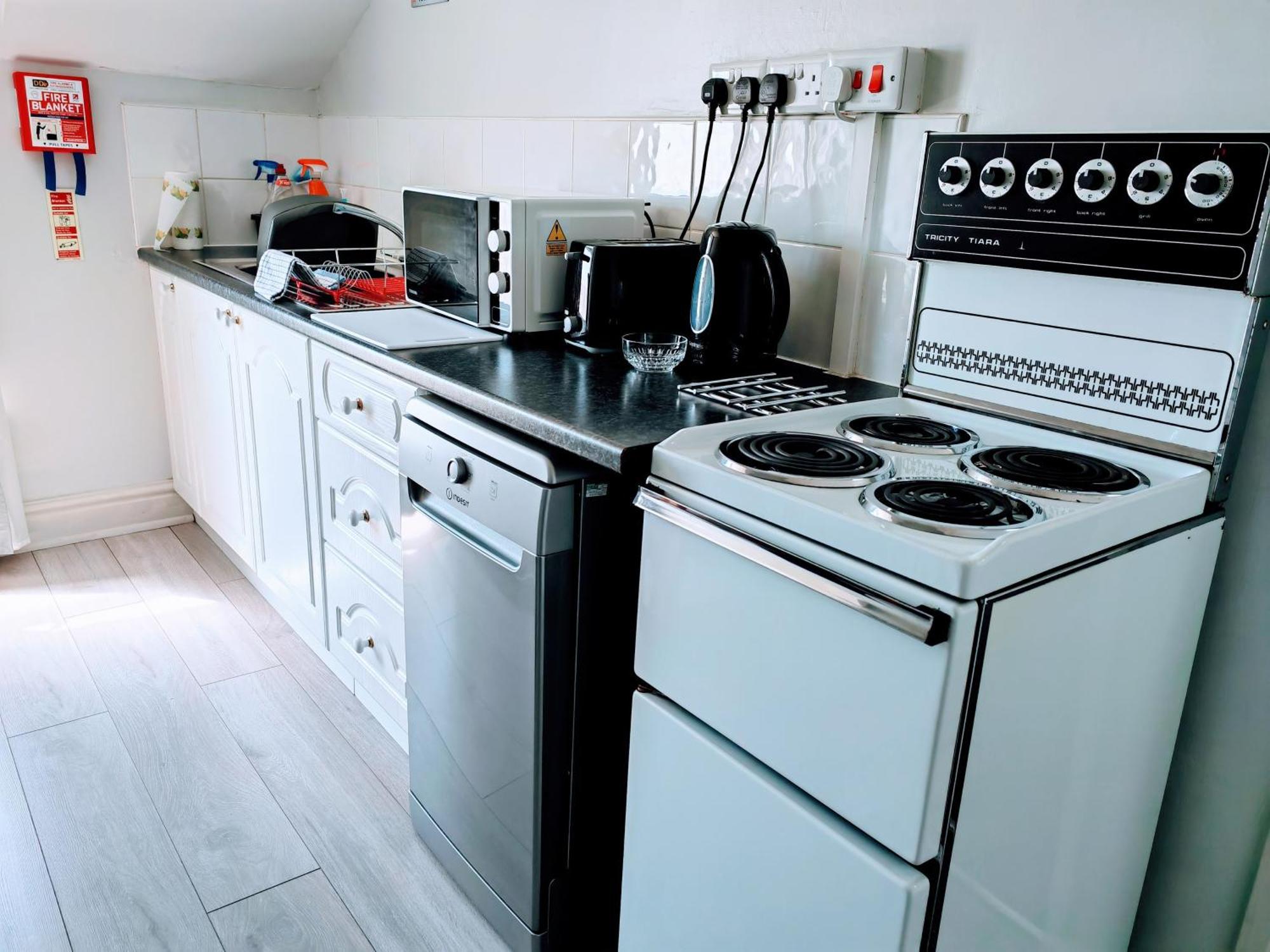 Seahawk Holiday Apartments Cleveleys Bagian luar foto